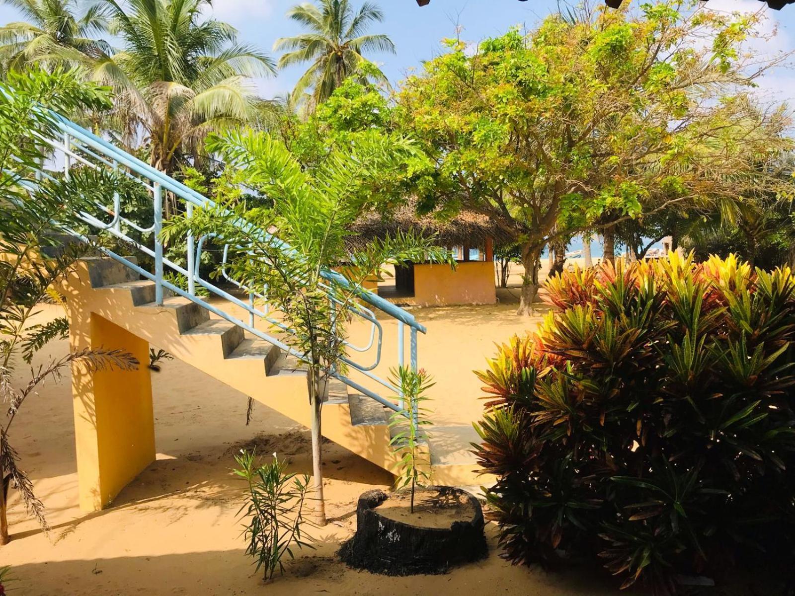 Dolphin Village Alankuda Exterior photo