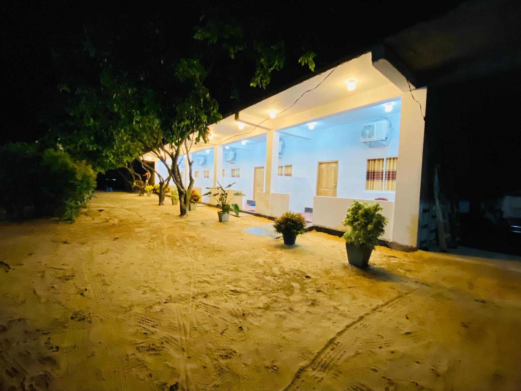 Dolphin Village Alankuda Exterior photo