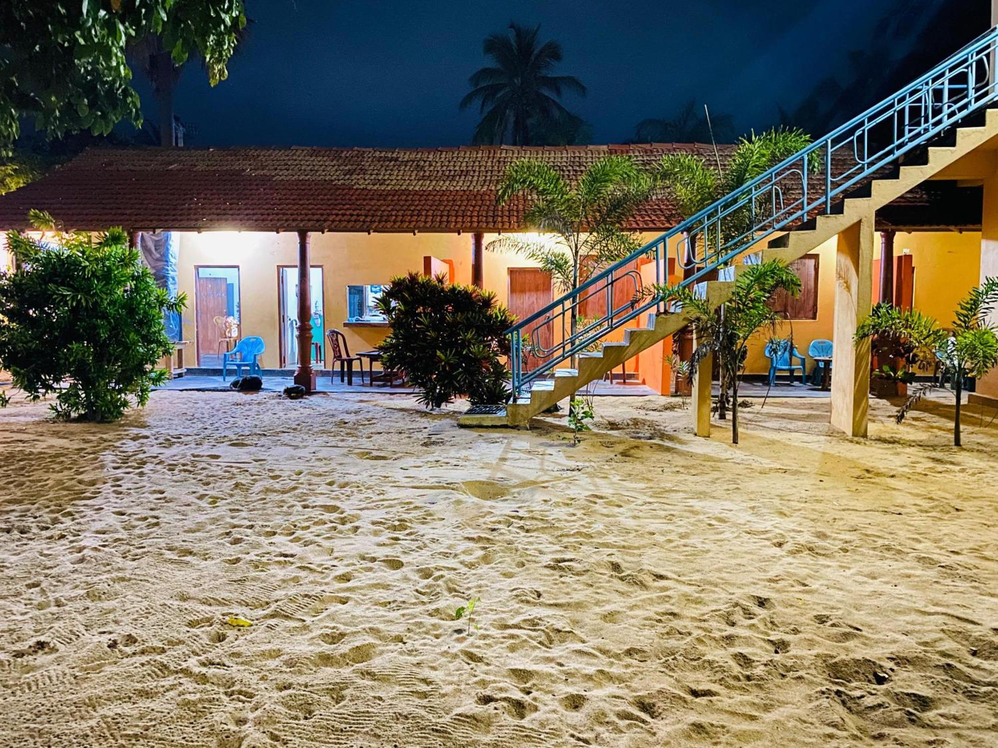 Dolphin Village Alankuda Exterior photo